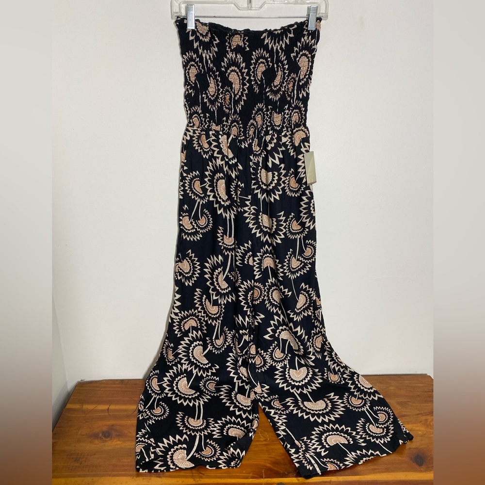 NWT Staring at Stars Size Small Strapless Wide Leg Floral Jumpsuit Pockets